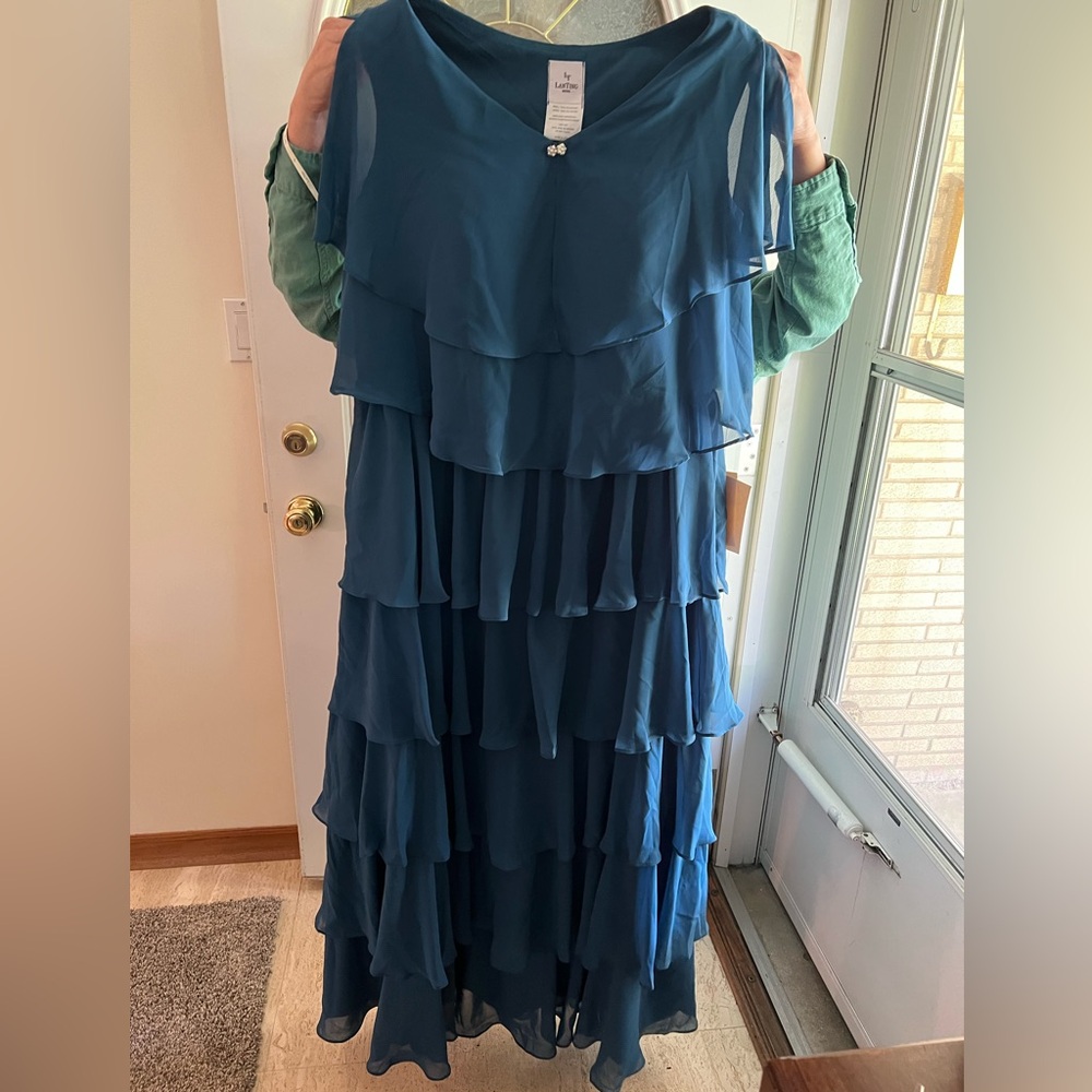 Sheath Column Mother of the Bride Dress in Cerulean Blue